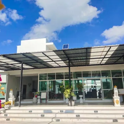 Sichon Residence Hotels near Wat Chedi (Ai Khai)