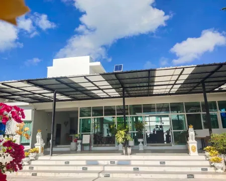 สิชล เรสซิเดนท์ โรงแรมในอำเภอ สิชล