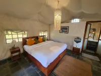 The Cliff Hotels in Parbat