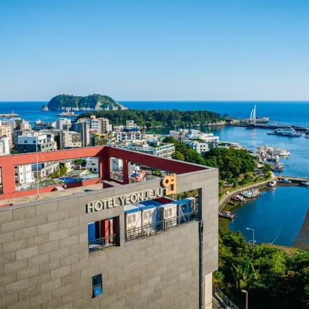 Hotel Yeon Отели рядом с достопримечательностью «Парк Сэсум»