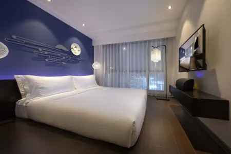 Orange Hotel (Shanghai Hongkou Football Stadium)