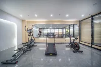 Tekesi Phoenix International Hotel