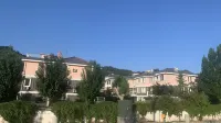Villas in Maroja