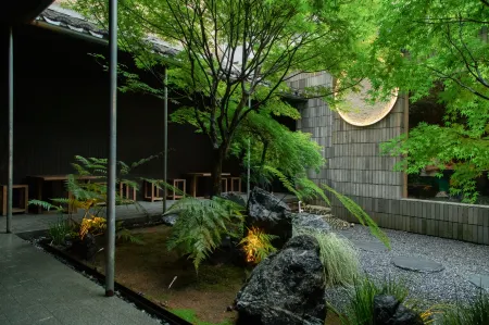 Yeenjoy Hotel (Wuyi Square Chaozong Ancient Street) Отели рядом с достопримечательностью «Hunan Administration Institute (Southeast to Tianxin Guihuaping Subdistrict Office)»