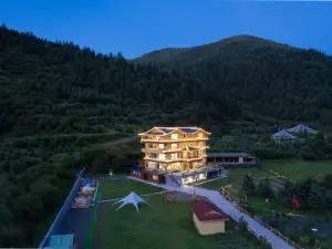 松潘鹿野蔦屋民宿（牟尼溝風景區店）