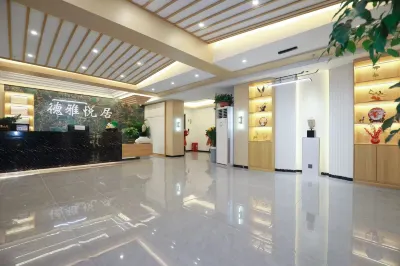 Fenghuang Deya Yueju Hotel
