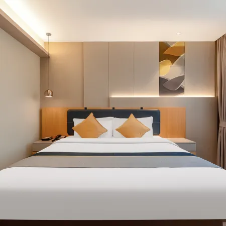Homeinn Selected Hotel (Nanning Jinhu Square Subway Station)