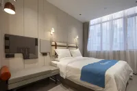 Up Huayi Hotel (North White Elephant outlet) Hotels near Gui Mountain Temple