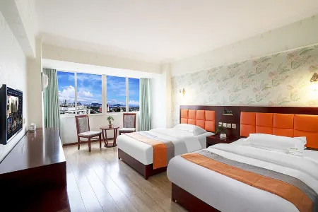 Yueshang Gloria Choice Hotel (Kaiyuan No.1 Middle School Branch) Отели в г. Кайюань