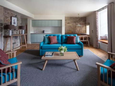 Abbey Strand Apartments, at Holyrood โรงแรมใกล้โฮลีรูด เอบเบ