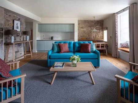 Abbey Strand Apartments, at Holyrood Отели рядом с достопримечательностью «Университет Эдинбург»