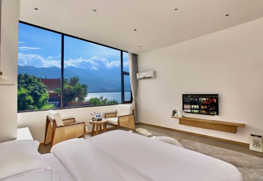 大理鹿湾海景酒店（洱海公园高铁站店）外景图