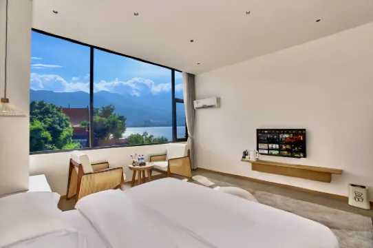 Dali Luwan Sea View Hotel