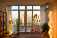 Dushi Yuechao Electronic Game Themed Homestay (Zhong Yang Street Saint Sophia Cathedral)