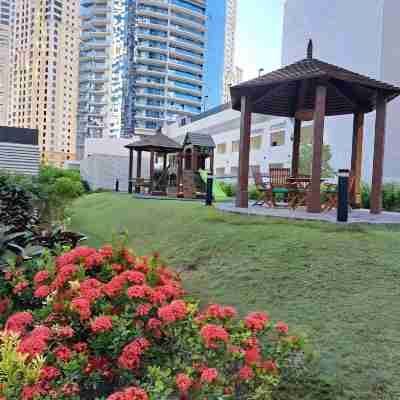 Barceló Residences Dubai Marina Hotel Exterior