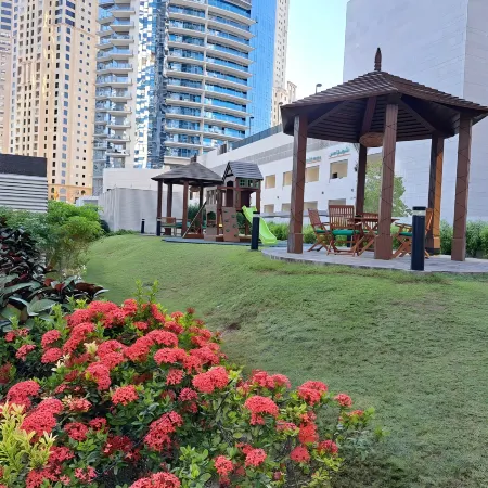 Barceló Residences Dubai Marina Отели рядом с достопримечательностью «Дубай-Марина»