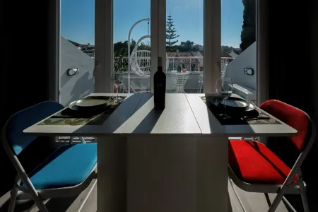 Gold Coast Photography Inn Отели рядом со станцией Monte Estoril