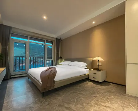 MT7 | Scenic View Villa Resort | Vista Prive Ski Lodge Hotels in Yongji