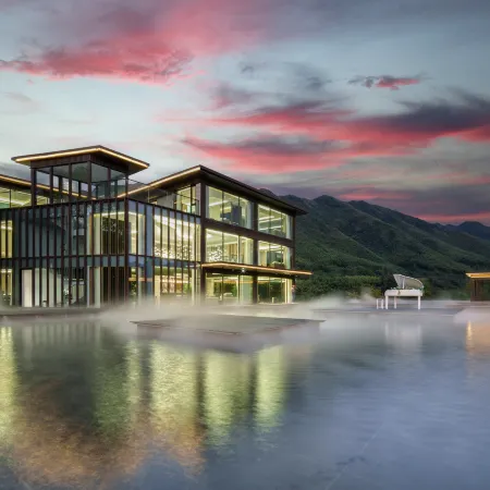 Cloud End Tingyue Vacation Villa
