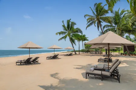 The St. Regis Goa Resort Отели в г. Кавелоссим