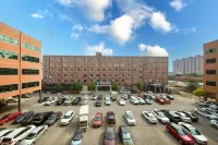 i Electronic Sports Hotel (Changge Renmin North Road) - parking
