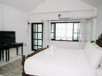 The Courtyard Chiangrai Hotels near At Waterside