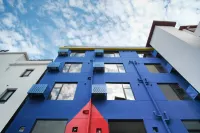 Jingdezhen UP Apartment (Taoxichuan Creative Plaza)