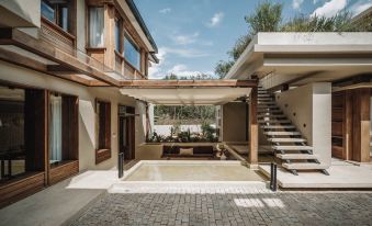 Shaxi SenXi Morinoya Hotel