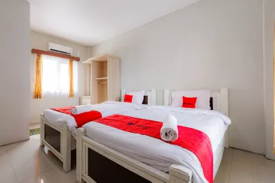RedDoorz Near Taman Rekreasi Selecta Hotels near Twilight Zone Camp