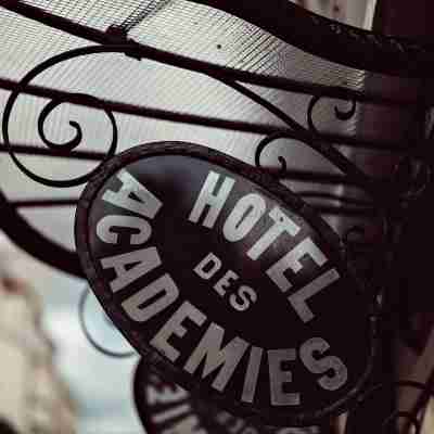 Hôtel des Académies et des Arts Hotel Exterior