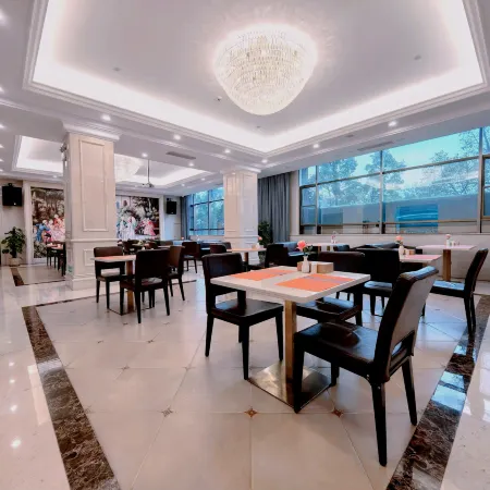 Vienna Hotel (Longmen)