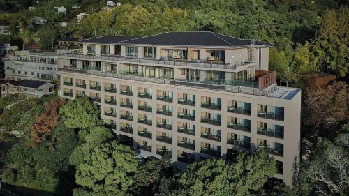 Atami Izusan Karaku Hotels in Atami