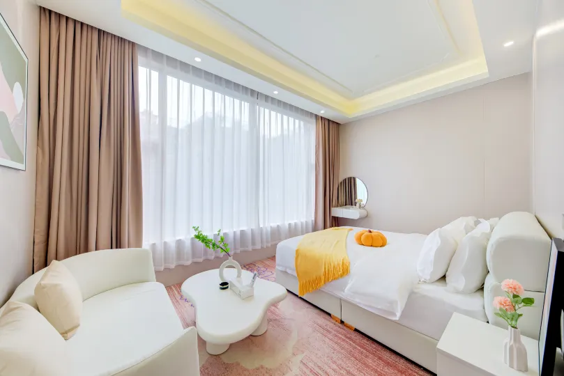 Zhuhai Boting Hotel (Lovers Road Beach Swimming Pool)