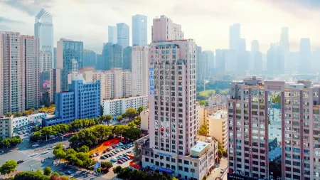 GuanLan Hotel‌ Отели рядом с достопримечательностью «Mailuyuan Campus， Jiangxi University of Finance and Economics»