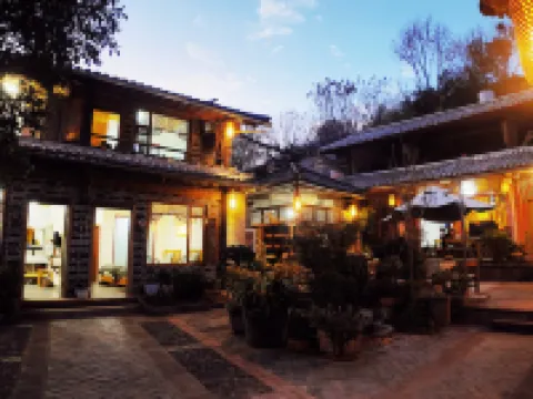 諾鄧古村復甲山居 雲龍酒店