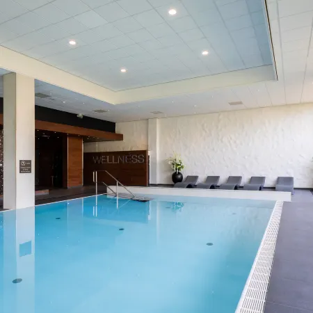 Van der Valk Hotel Schiphol Отели в г. Хофддорп
