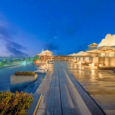 Yanguan Music Lead Vocal Resort Hotel