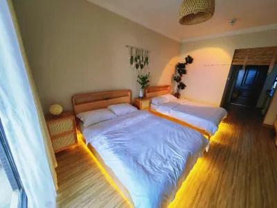 Ou Wei·Xinghai Secret Realm B&B (Yangxi Shapawan Rongsheng Yuhaiwan Store)