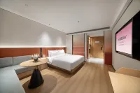 Bubble Hall Hotel