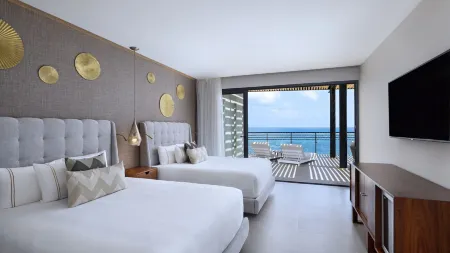 The Fives Oceanfront Puerto Morelos