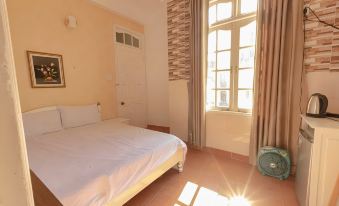 Le Vu Hotel - Da Lat
