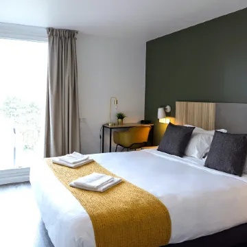 Hôtel Lodge in Paris 13 Отели рядом с достопримечательностью «Валь-де-Сен»