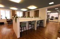 Altstadt Hotel Hofwirt Salzburg - servizio colazione