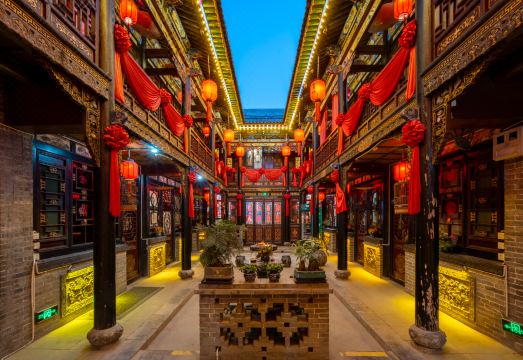 Yijingxuan boutique lnn