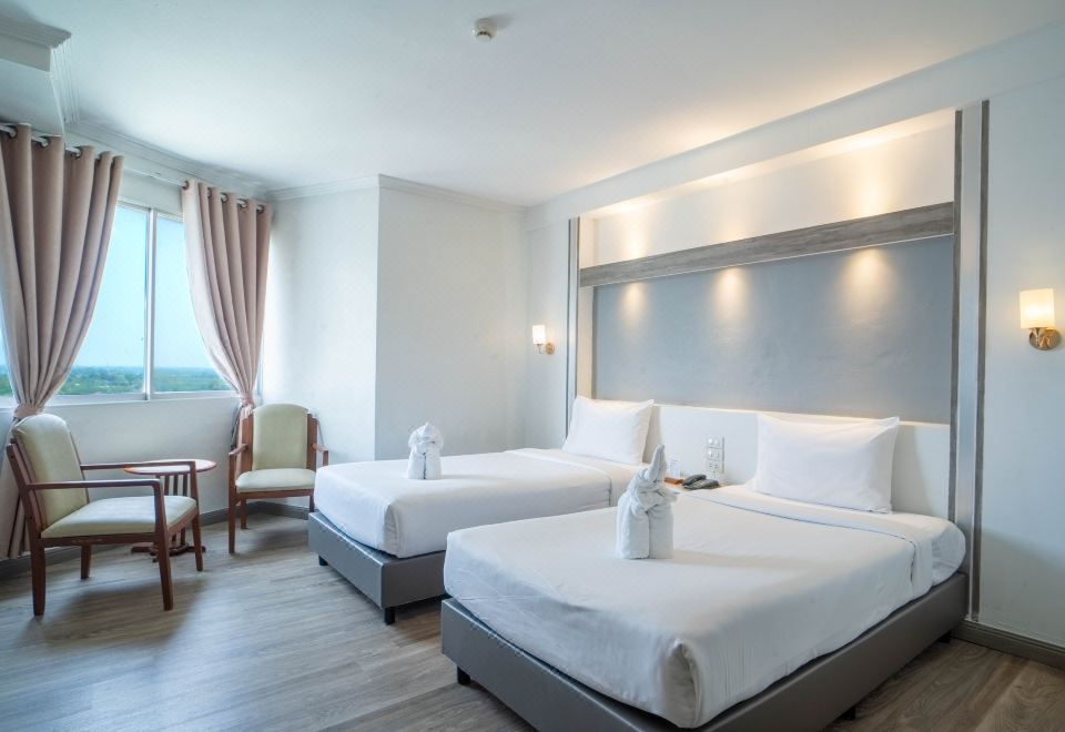 통 타린 호텔의 뷔페 조식 공간 이미지