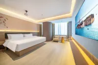 Sea Blue Hotel（Qianjiang New City Raffles City Center ）