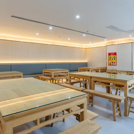 buerjin ronghe wenchuang hotel