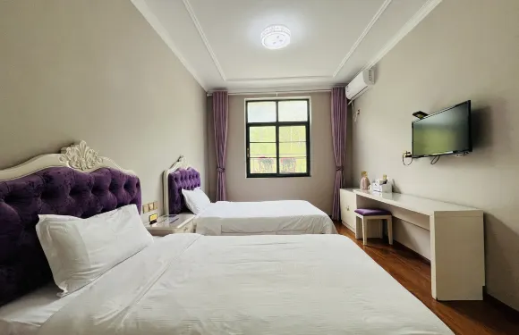 彭州凌雲閣酒店（白鹿音樂小鎮店）