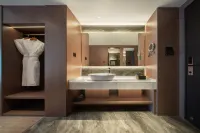 Luxury Hotel ( Linyi Olympic Sports Center ) - balcony