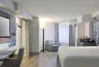 DoubleTree by Hilton Ottawa Downtown